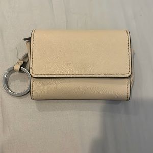 Henri Bendel, beige wallet